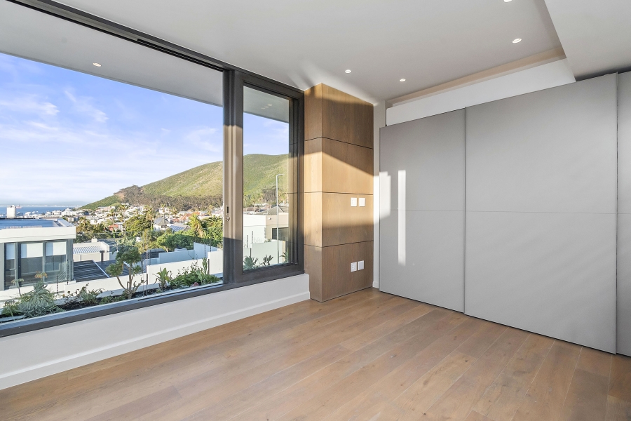 3 Bedroom Property for Sale in Fresnaye Western Cape